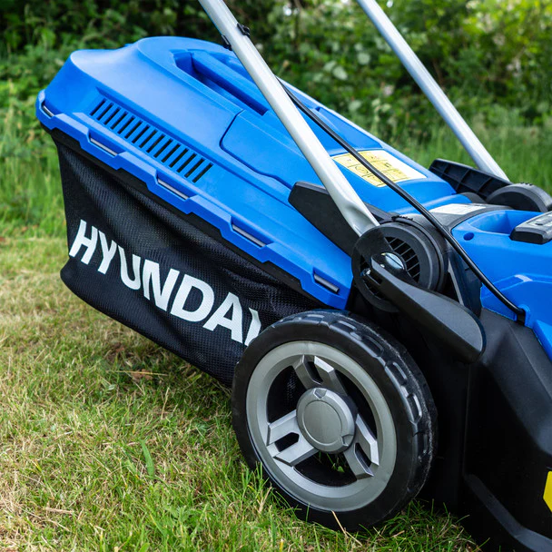 Hyundai 15" 40V Battery Lawn Mower – 5 Height Settings, 30L Collector, Plastic Deck - SKIN ONLY (HY38-E40) - Image 11